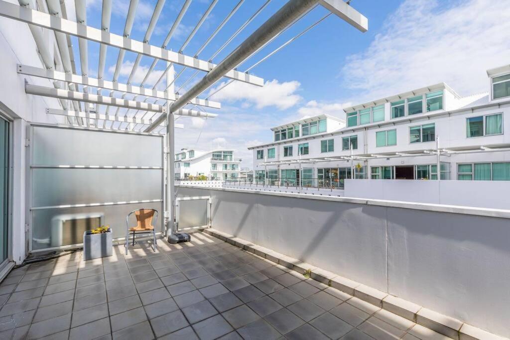 Seaview Waterfront Hotel Apt Auckland Dış mekan fotoğraf